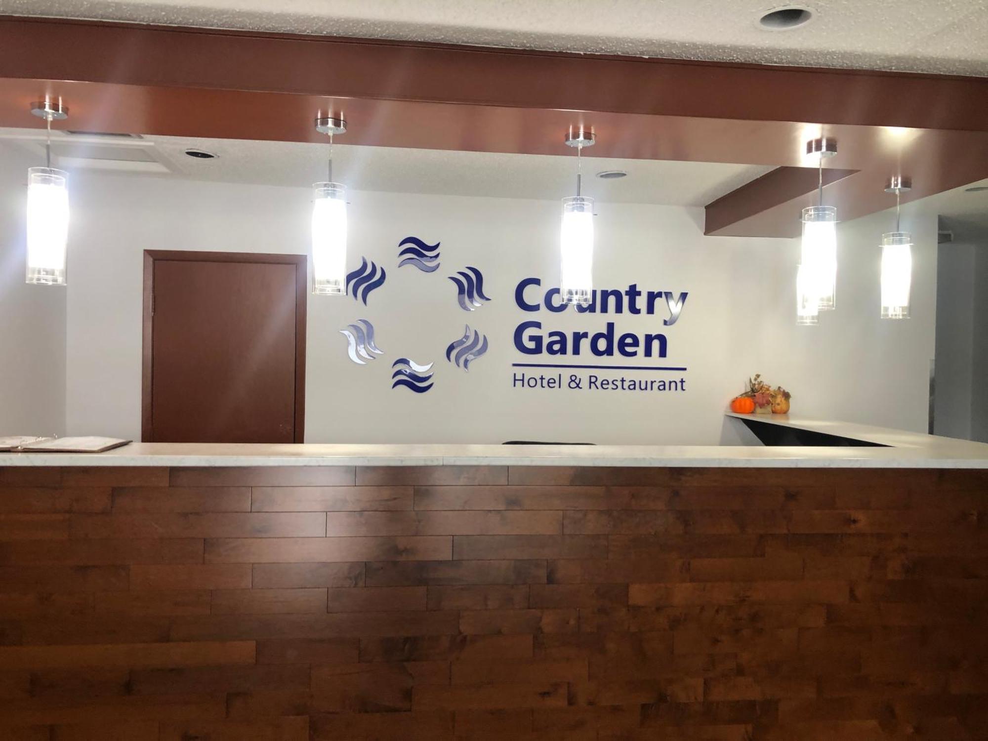 Country Garden Inn & Restaurant Smoky Lake Екстер'єр фото